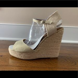 Lucky Brand Tan and Platinum Espadrilles Size 9.5